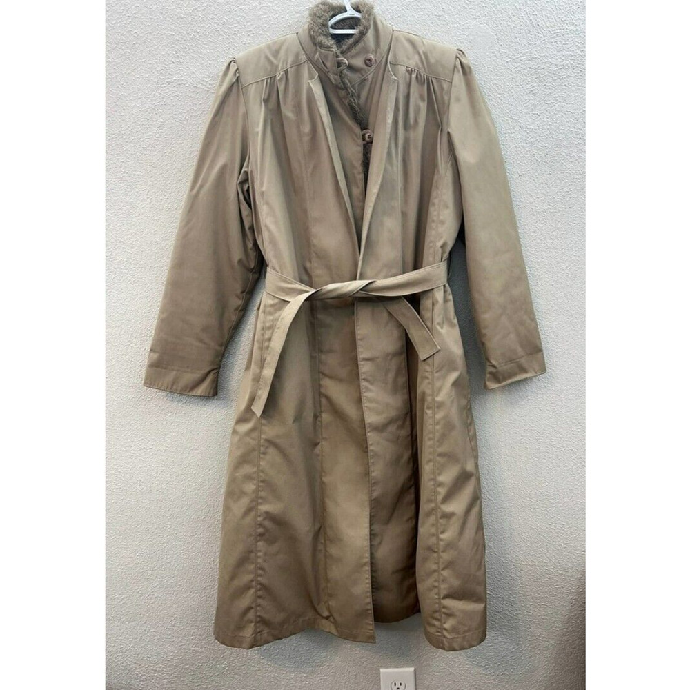London Fog Womens Tan Faux Fur Lined Button Up Trench Coat Size 6 Reg Vintage